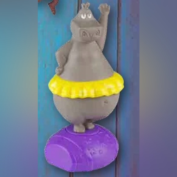 Mcdonald's 2012 Madagascar 3 Gloria Happy Meal Toy NWT - Picture 1 of 6